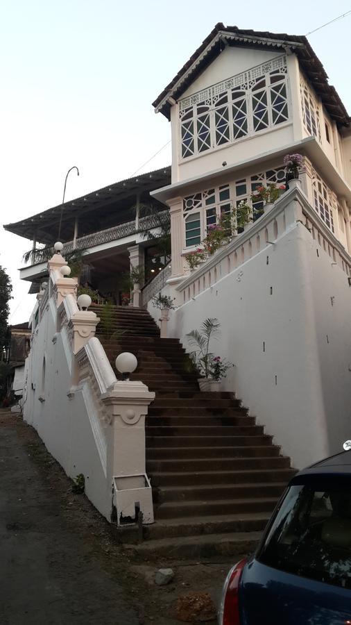 Hotel Republica Pangim Exterior foto